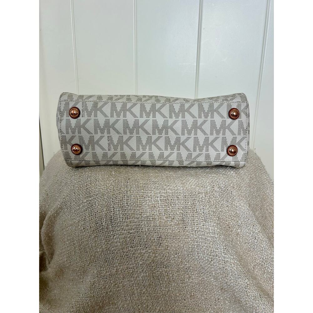 Michael Kors Cynthia MK Signature Monogram Satchel Handbag - Picture 7 of 9